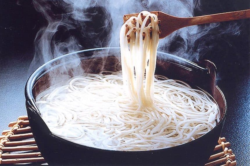 味囲楽(みいらく)