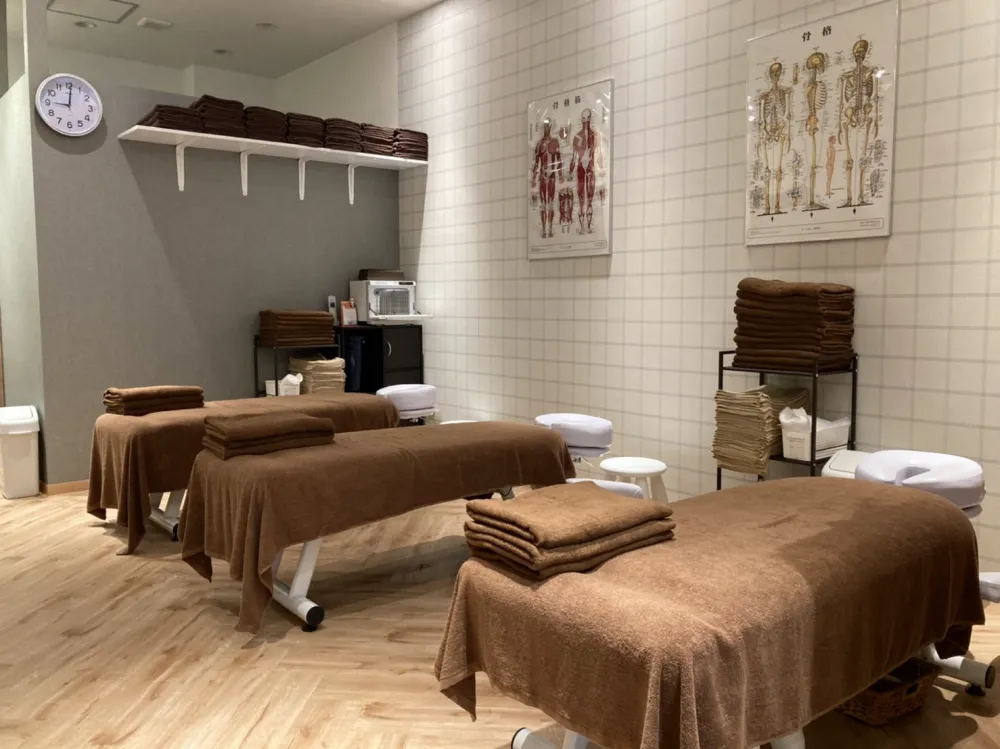 カラダファクトリー 春日駅前店