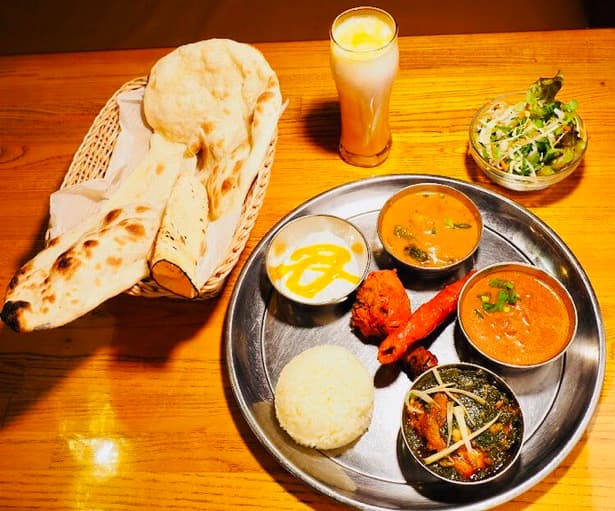 エスニックインドレストラン スーラジ